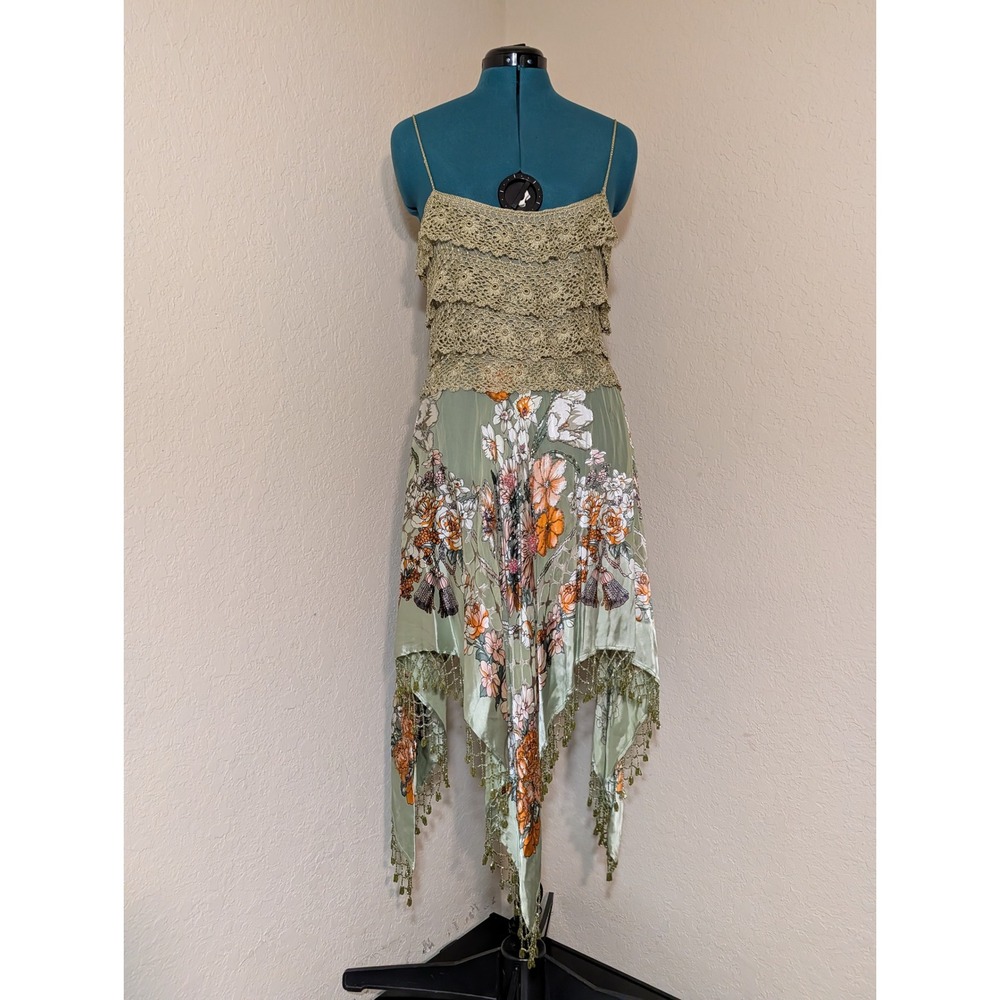 Aris.A Silk Handkerchief Hem Dress Sage‎ Green Floral Crochet Lace Beaded Medium